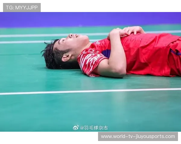 羽毛球亚团赛胡哲安上手更果断，突击后场得分